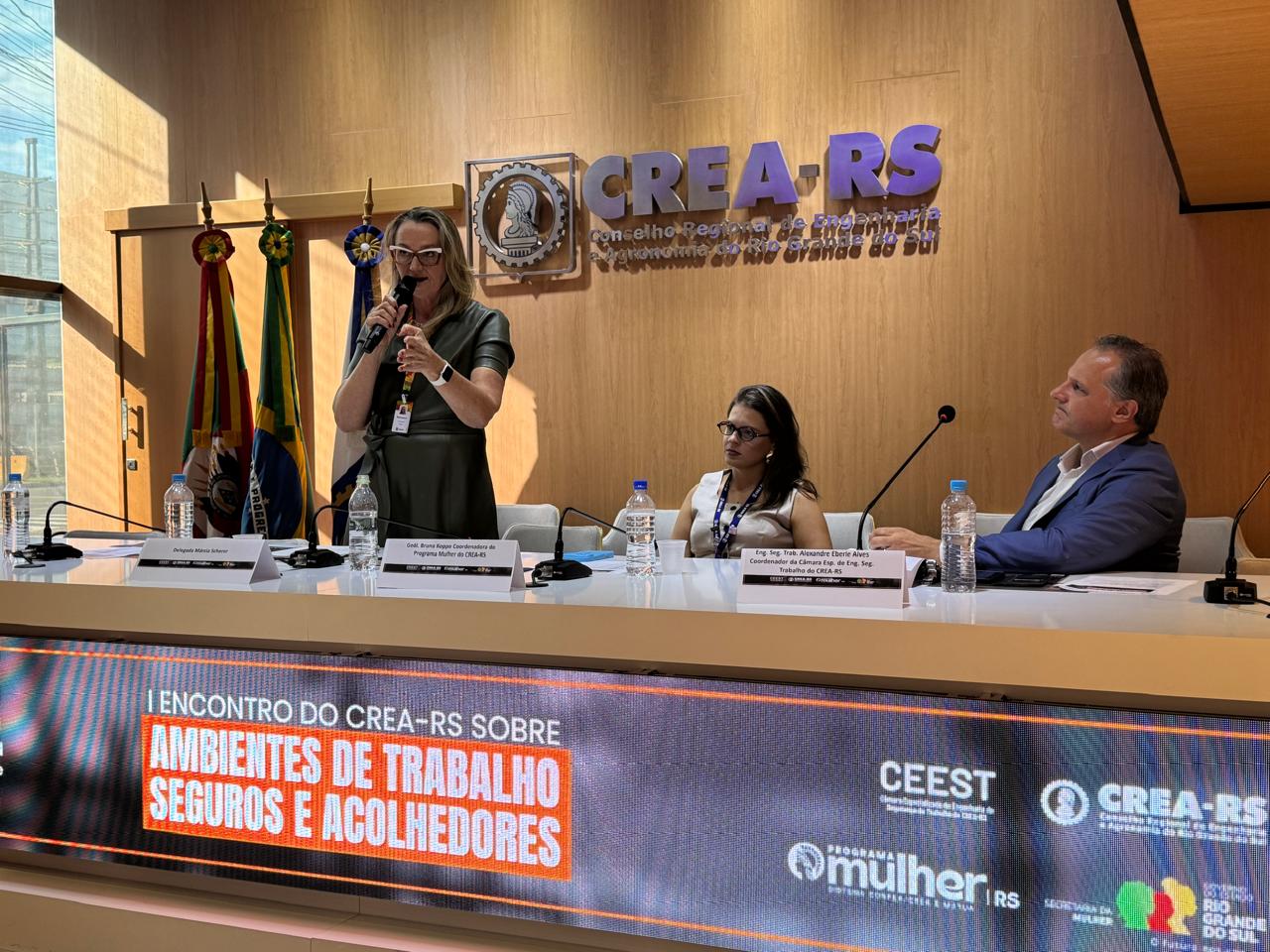 Delegada Márcia Scherer